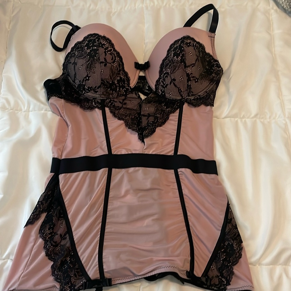 EUC 2X Black and Pink Lingerie
